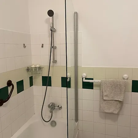 Living In 1 Apartment *