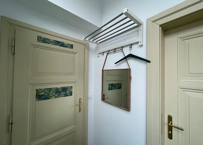 شقة Living In 1 *